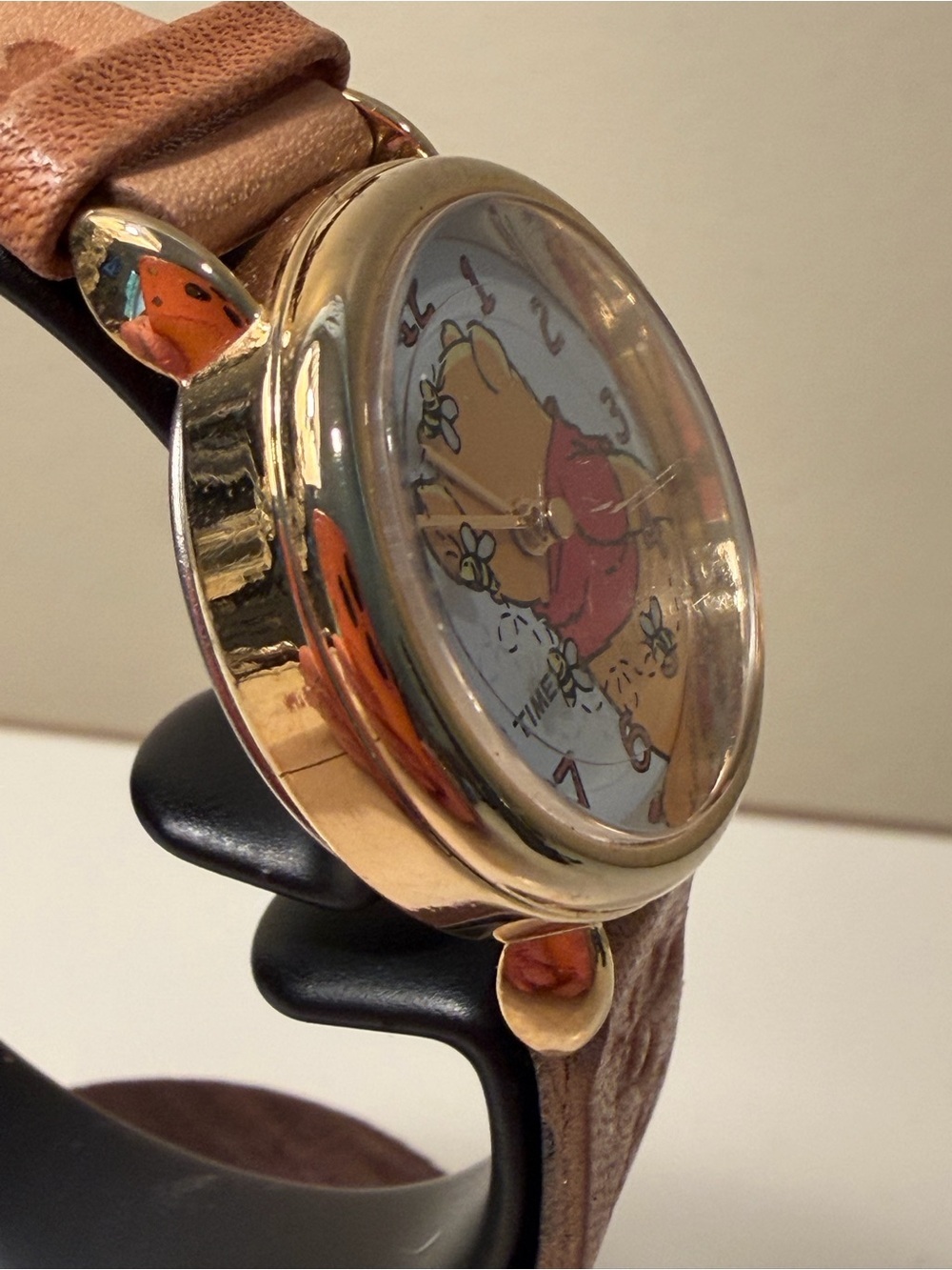 Vintage Timex Disney Winnie the Pooh Watch – Original Leather Strap - Picture 3 of 6